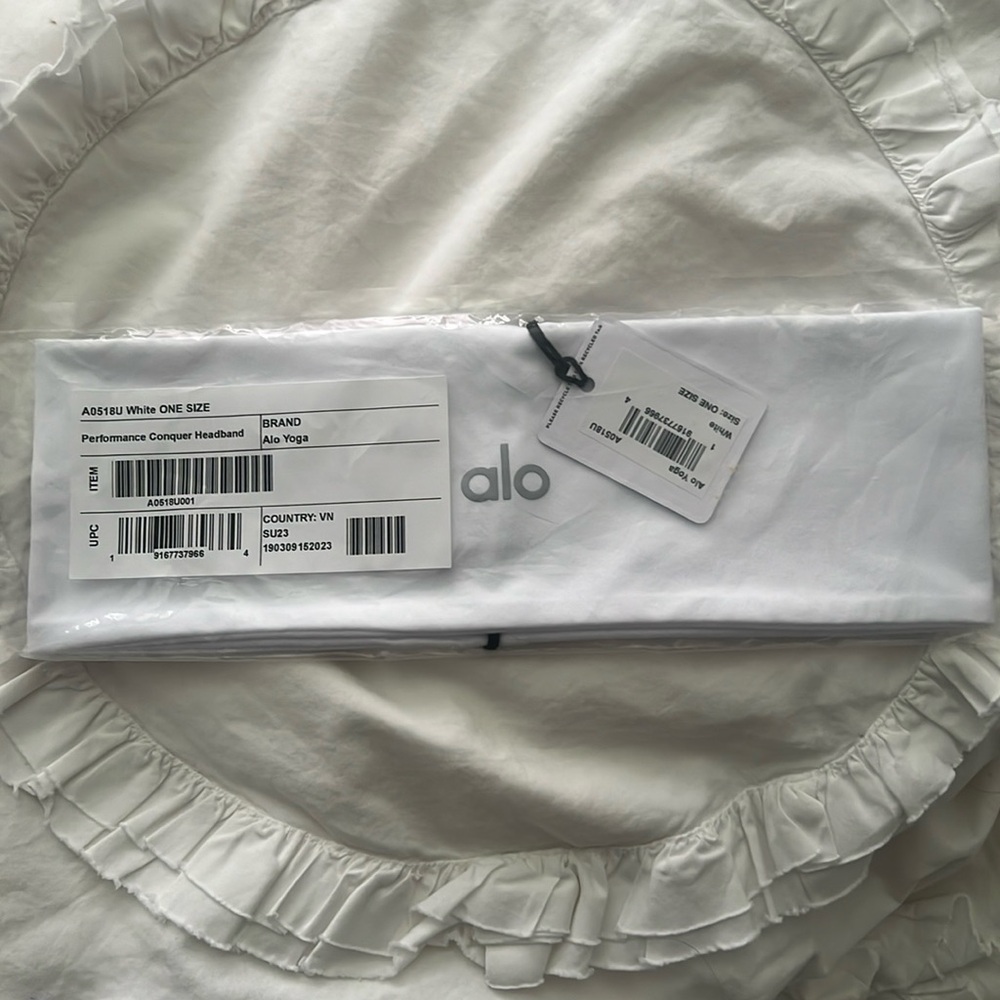 Alo performance headband NWT